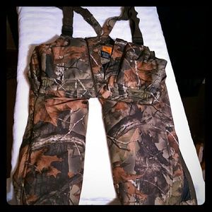 《CAMOUFLAGE BIB OVERALLS》